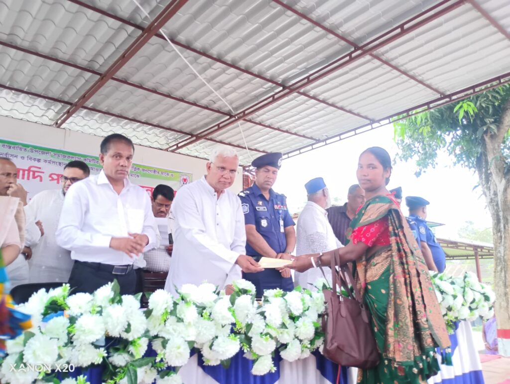 দিনাজপুর-৬ আসনে জনকল্যাণমুখী নেতৃত্বে আস্থার প্রতীক ডা. জাহিদ হোসেন