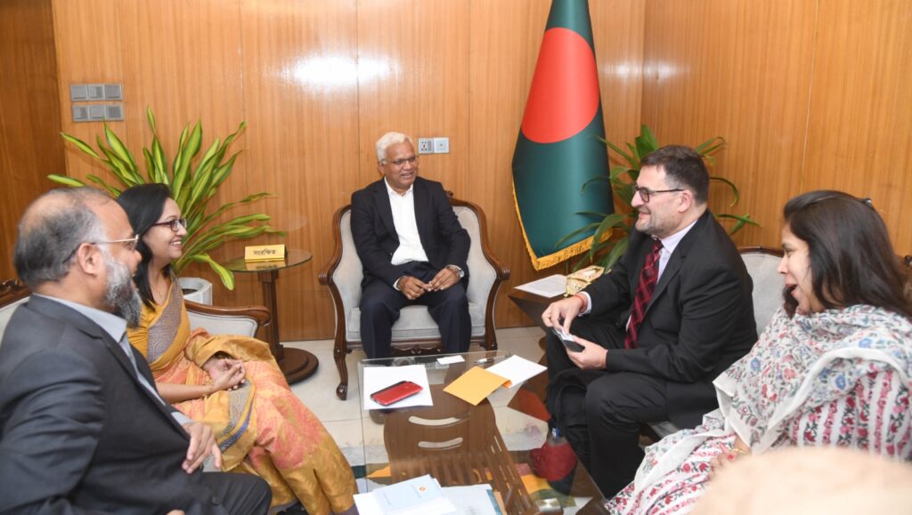ফ্যামিলি কার্ড কর্মসূচি জোরদারে বিশ্বব্যাংকের সহযোগিতা প্রত্যাশা