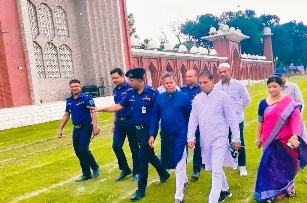 দক্ষিণাঞ্চলের ঐতিহ্যবাহী ঈদগাহে ঈদের প্রধান জামাত   দিনাজপুর গোর-এ-শহীদ বড় ময়দানে সকাল সাড়ে ৮টায় অনুষ্ঠিত হবে পবিত্র ঈদুল আযহার প্রধান জামাত