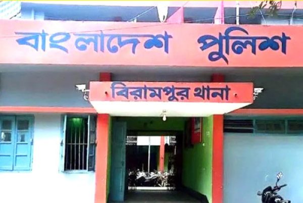 বিরামপুরে নাবালিকা অপহরণ: দীর্ঘদিনেও উদ্ধার না হওয়ায় ক্ষোভ সন্তান ফিরে চায় পরিবার