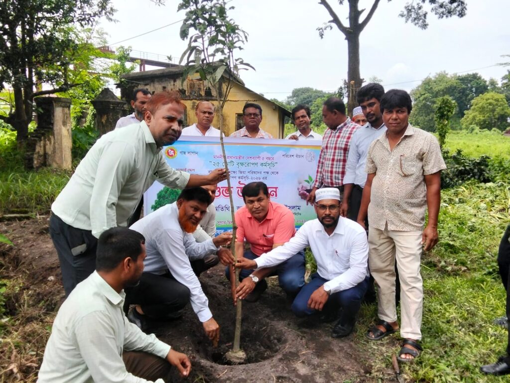 সেতাবগঞ্জ চিনিকলে জিয়া পরিষদ বৃক্ষরোপণ কর্মসূচির  শুভ উদ্বোধন