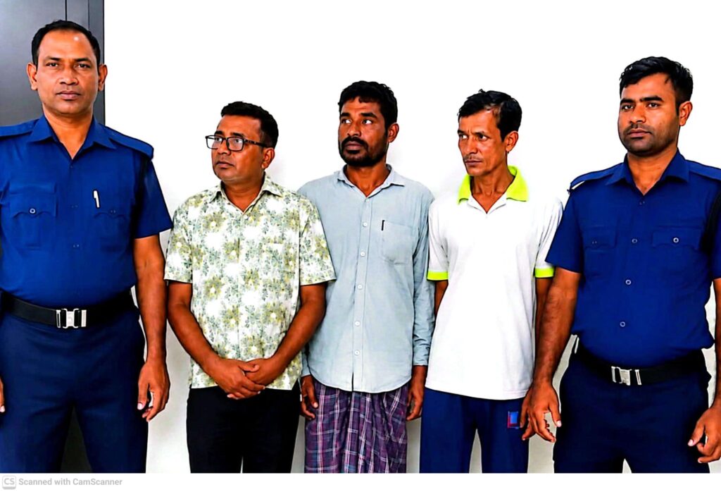 নবাবগঞ্জে স্ত্রীকে পিটিয়ে হত্যার অভিযোগ, স্বামী গ্রেফতার