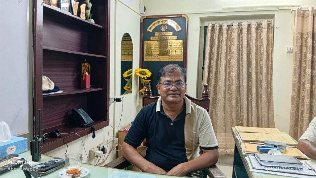 বিরামপুরে নবাগত ওসির সঙ্গে সাংবাদিকদের মতবিনিময়, মাদক-জুয়ার বিরুদ্ধে কঠোর অবস্থানের ঘোষণা